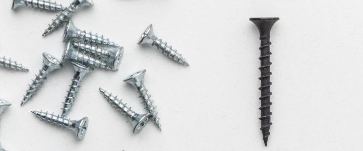 top-view-nails-table-min