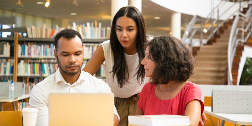 What is Online/Distance Learning & How is it Beneficial for You? 4 Untitled design 12